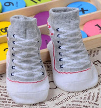 Load image into Gallery viewer, Non-slip rubber-soled socks