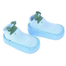 Load image into Gallery viewer, Towel Baby Socks