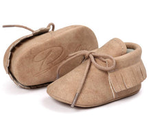 Load image into Gallery viewer, Small seven baby shoes leather soft baby shoes soft socks spring new